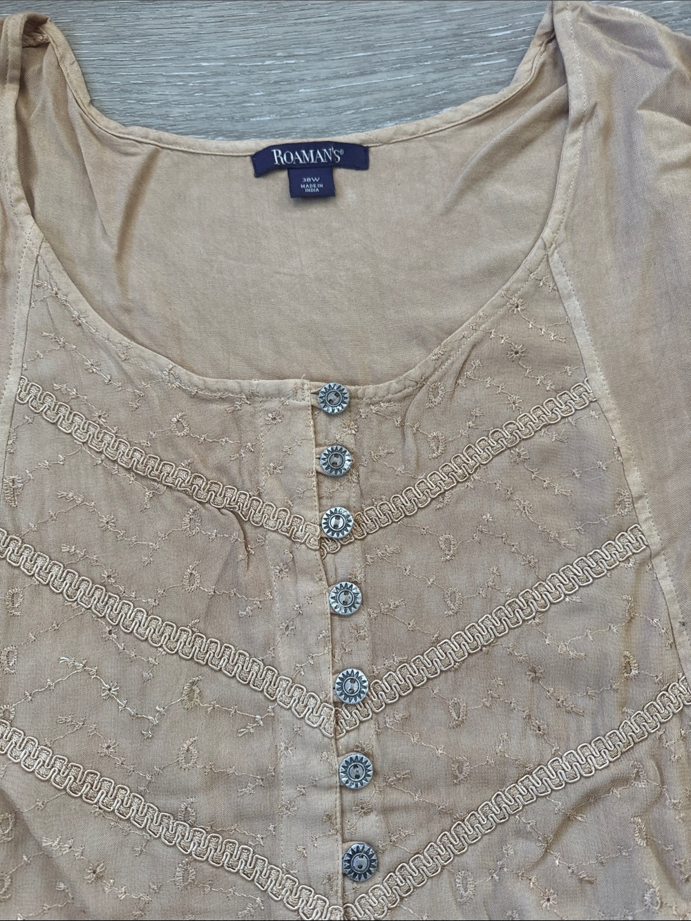 Roaman’s Light Beige Button-Front Tunic - Picture 2 of 10